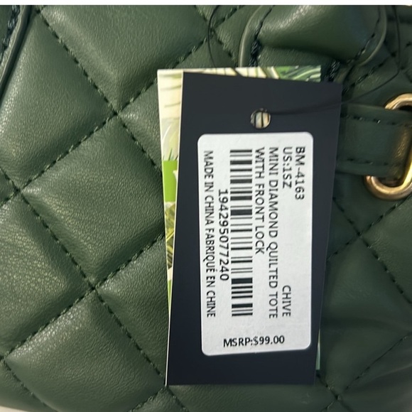 New!! Badgley Mischka NWT Mini Green Quilted Mini tote bag front lock - Picture 7 of 10